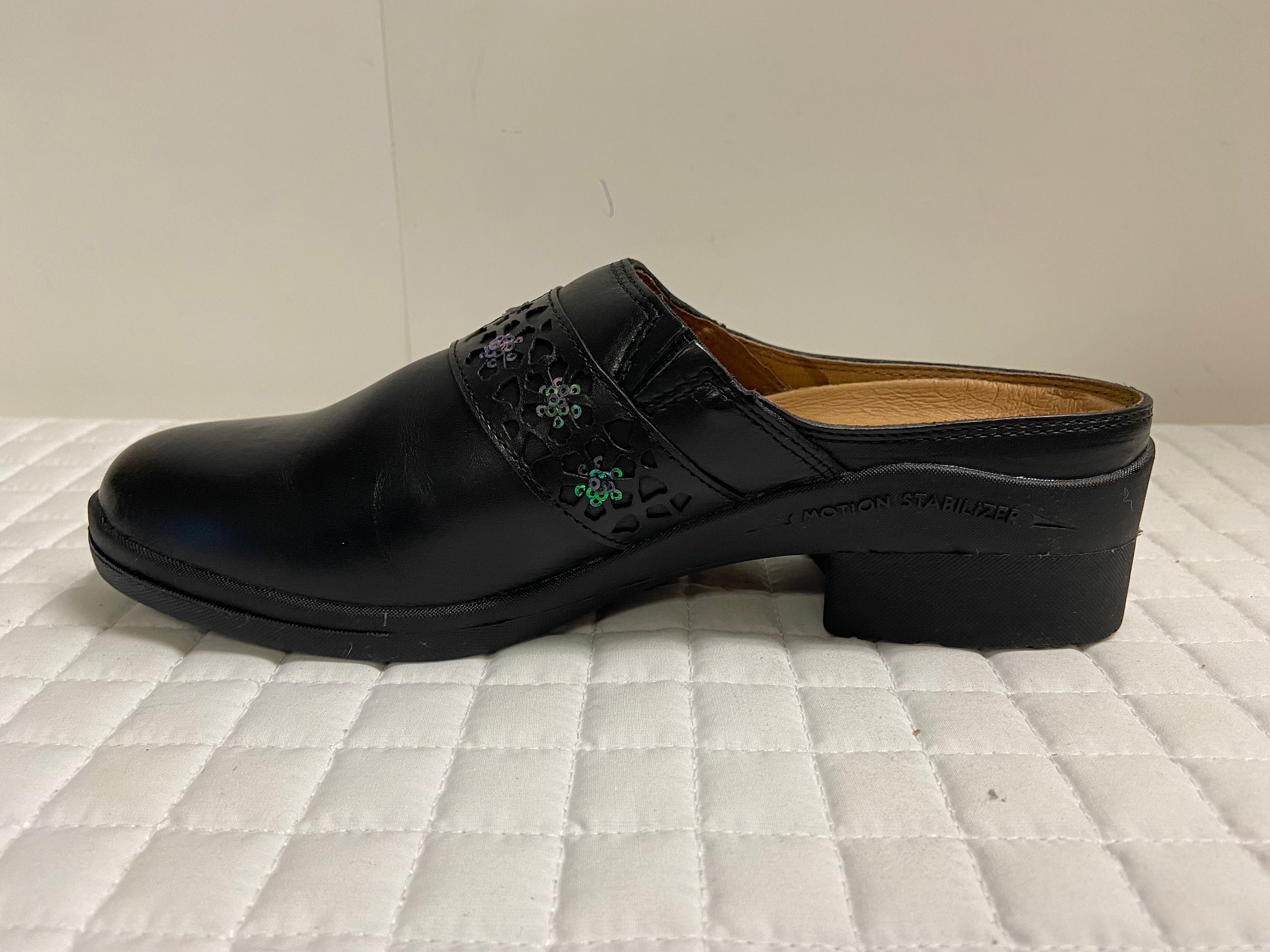 Hoof and Woof Women's Flowered Black Mules