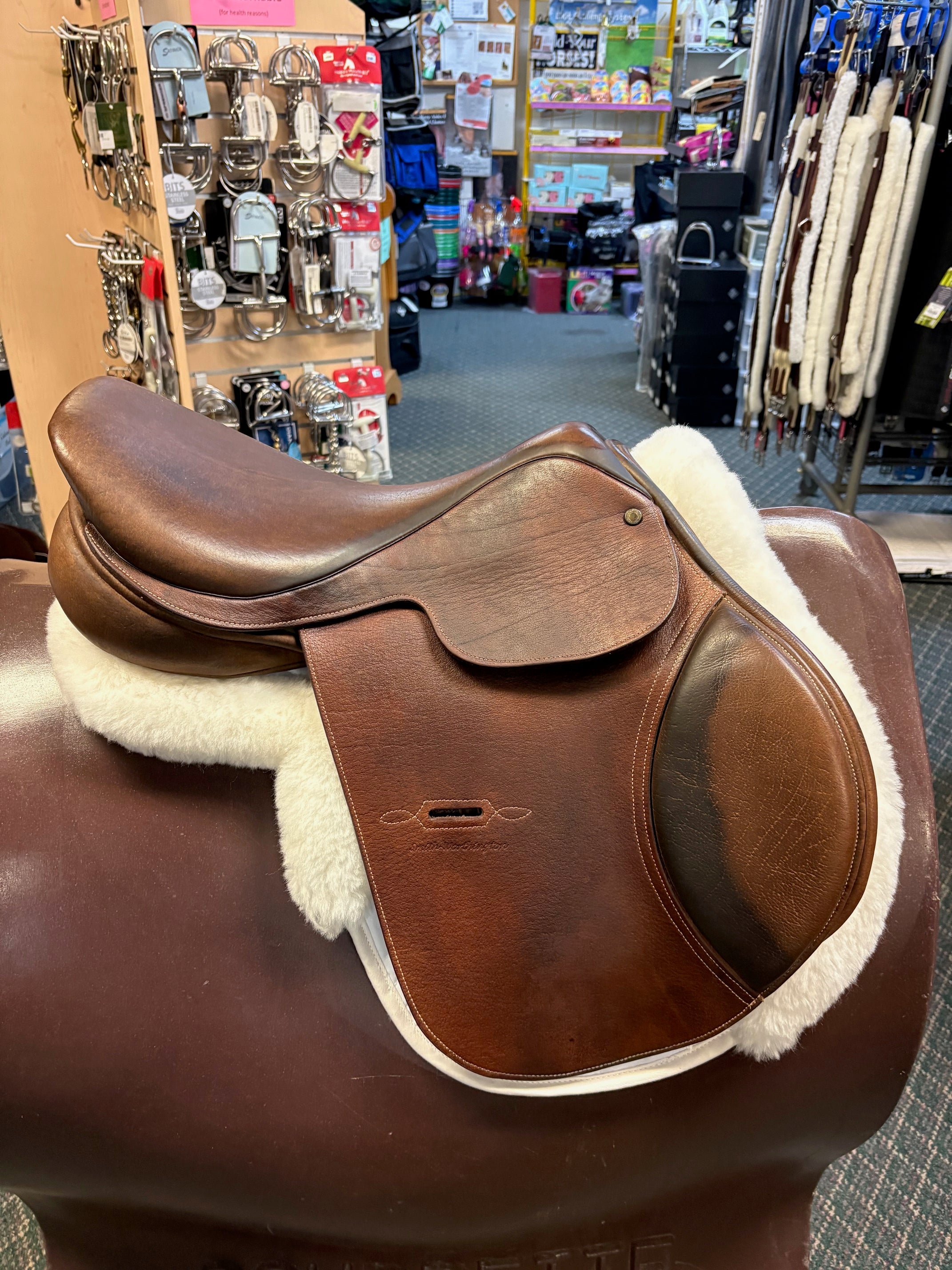 Smith Worthington 16.5" Wide Trainer Jumping Saddle