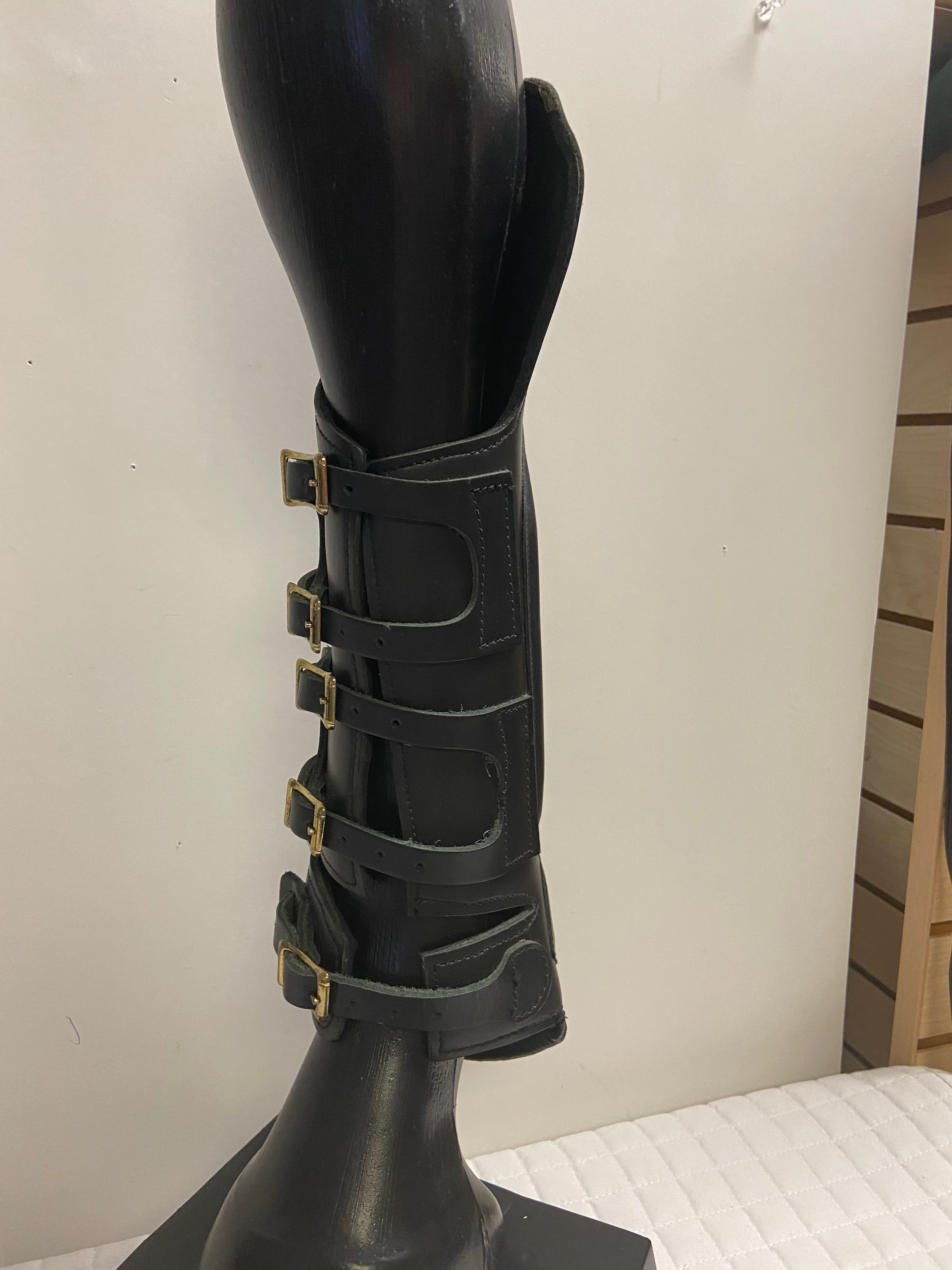 WNS Leather Rear High Boots - Black - Medium
